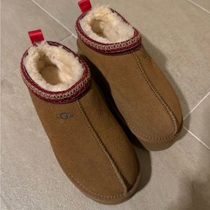 Ugg Tazz chestnut size 8
